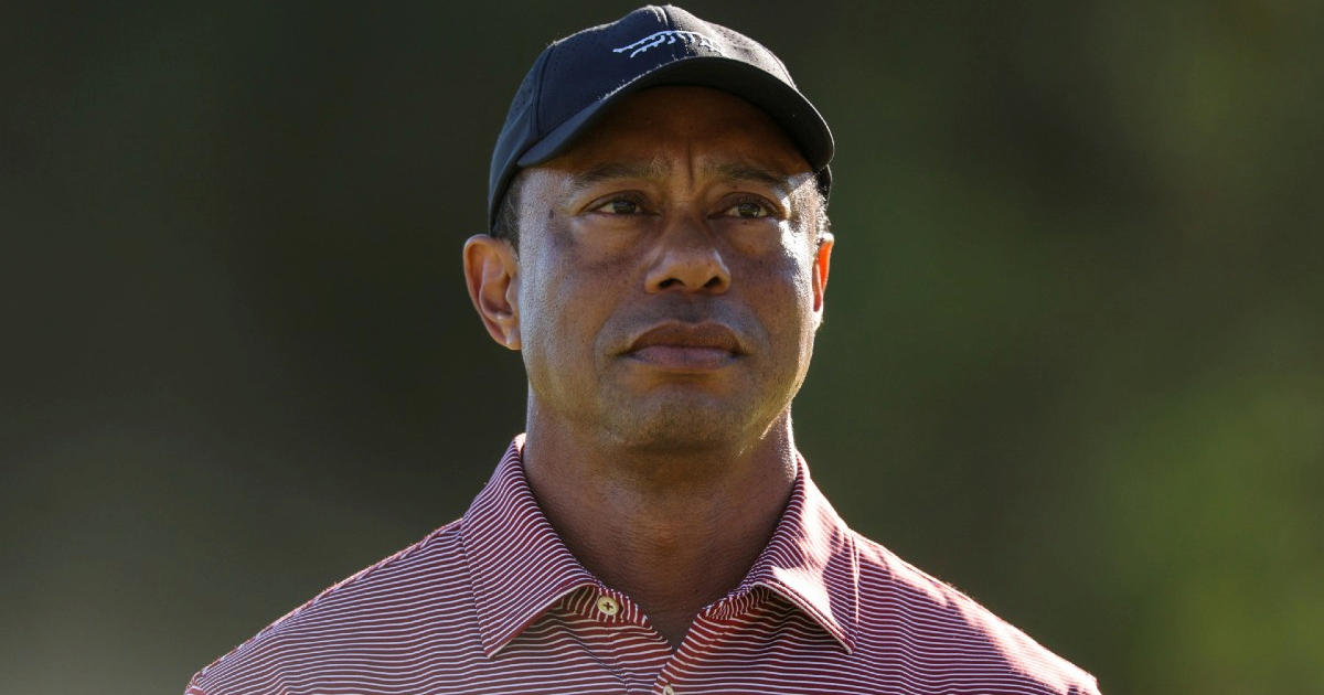 Tiger Woods sudjelovao u prometnoj na Floridi. Jedan auto se prevrnuo