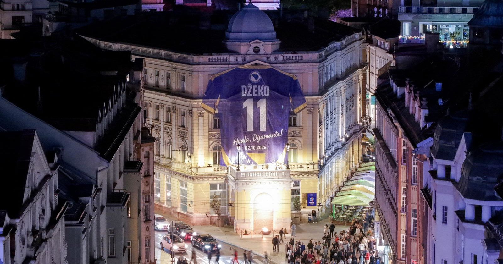FOTO Ogroman Džekin dres u centru Sarajeva