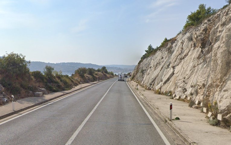 Prometna kod Trogira: Četiri osobe u bolnici, zatvorena cesta