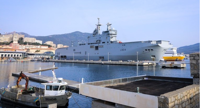 Francuska šalje nosač helikoptera u pomoć bolnicama u Gazi