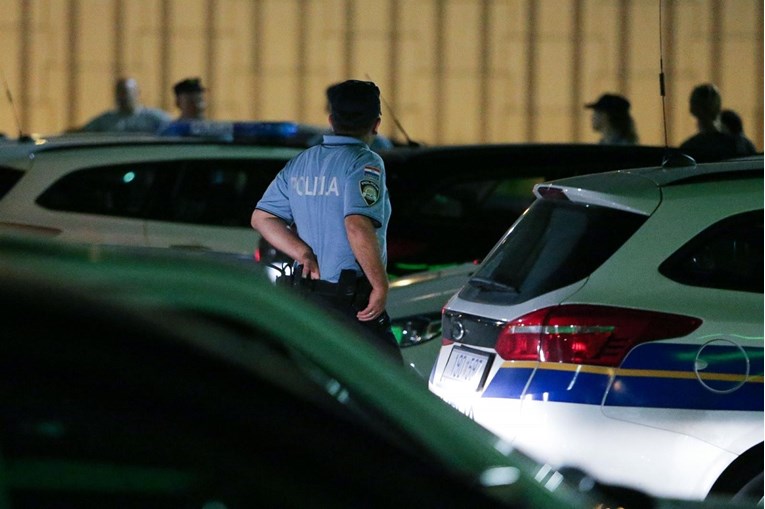 Obračun usred noći u Dubravi, maloljetnik pokušao muškarca pregaziti autom