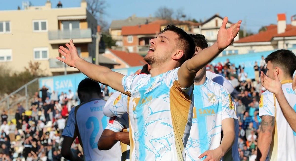Rijeka vraća izbačenog asa kojeg žele Hajduk i Dinamo? "Pričao je s Miškovićem"