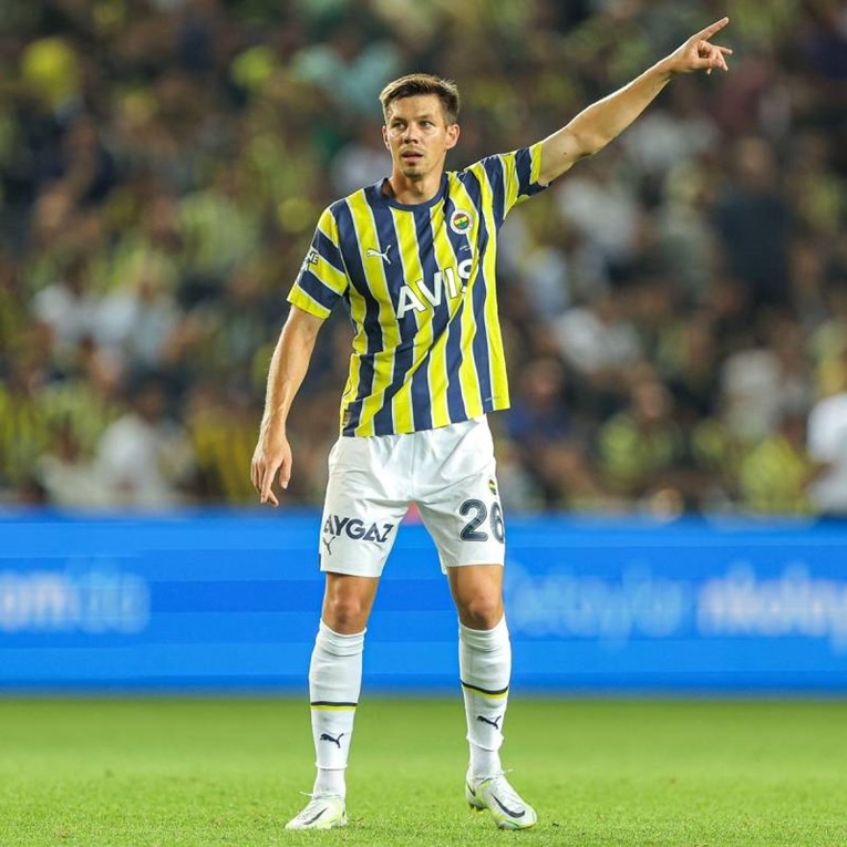 Dinamo želi veznjaka Fenerbahčea i Slovenije?