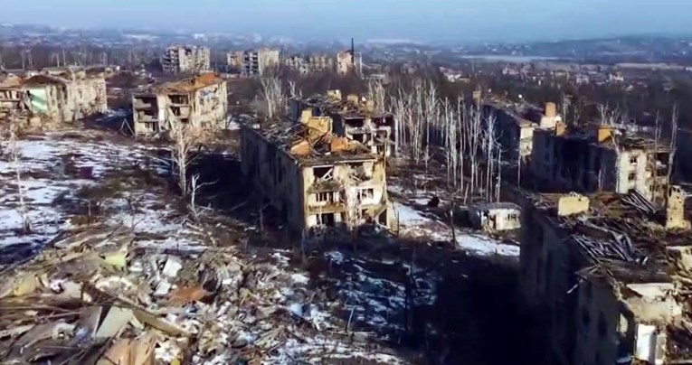 VIDEO Rusi objavili snimku Bahmuta iz zraka. Ostale su samo ruševine