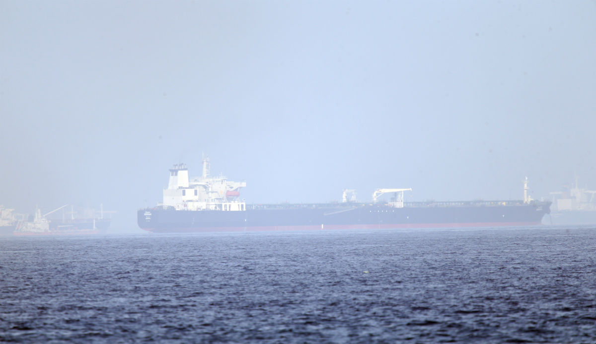 Iranski brodovi pokušali zaustaviti britanski tanker u Hormuškom tjesnacu?