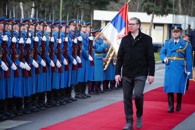 Vučić: Mislim da vi ne razumijete koliko je srpska vojska napredovala