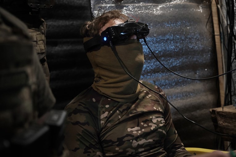 Zelenski: Uskoro ćemo izvoziti oružje, tako ćemo plaćati obranu