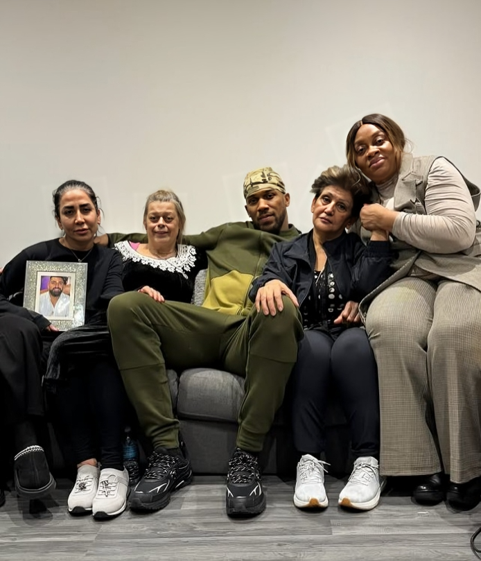 Anthony Joshua će do kraja života skrbiti za obitelji poginulih prijatelja