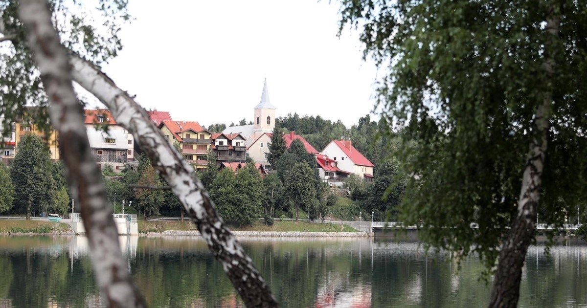 Načelnik Fužina: Županija radi sportski centar gdje nema nikog, a projekte nam odbija