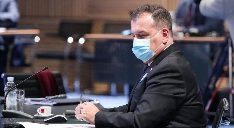 Beroš: Po nuspojavama nema razlike između AstraZenece i Pfizera