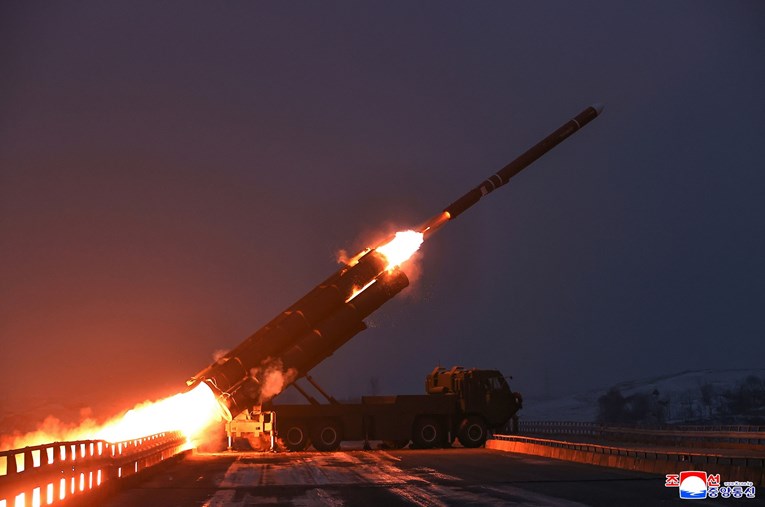 Sjeverna Koreja: Testirali smo nove rakete, pogođen je cilj udaljen 1000 kilometara