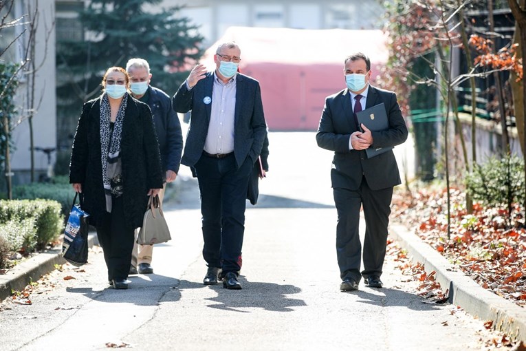 U Virovitičko-podravskoj jutros kreće bus za cijepljenje, dolaze Beroš i Capak