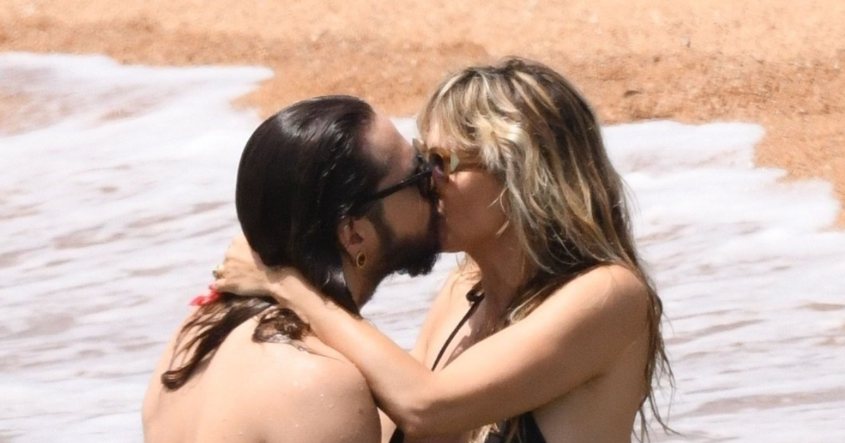 Heidi Klum (50) snimljena sa 17 godina mlađim mužem na moru. Strastveno su se ljubili