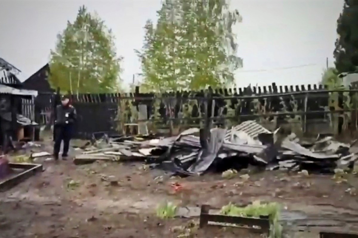 Masakr u Rusiji. Tinejdžer pijan nožem ubio četvero, a zatim zapalio kolibu i sebe