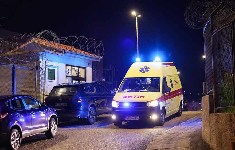 Potpisan sporazum. Bolnica u Mostaru pomagat će ugroženim pacijentima s juga Hrvatske