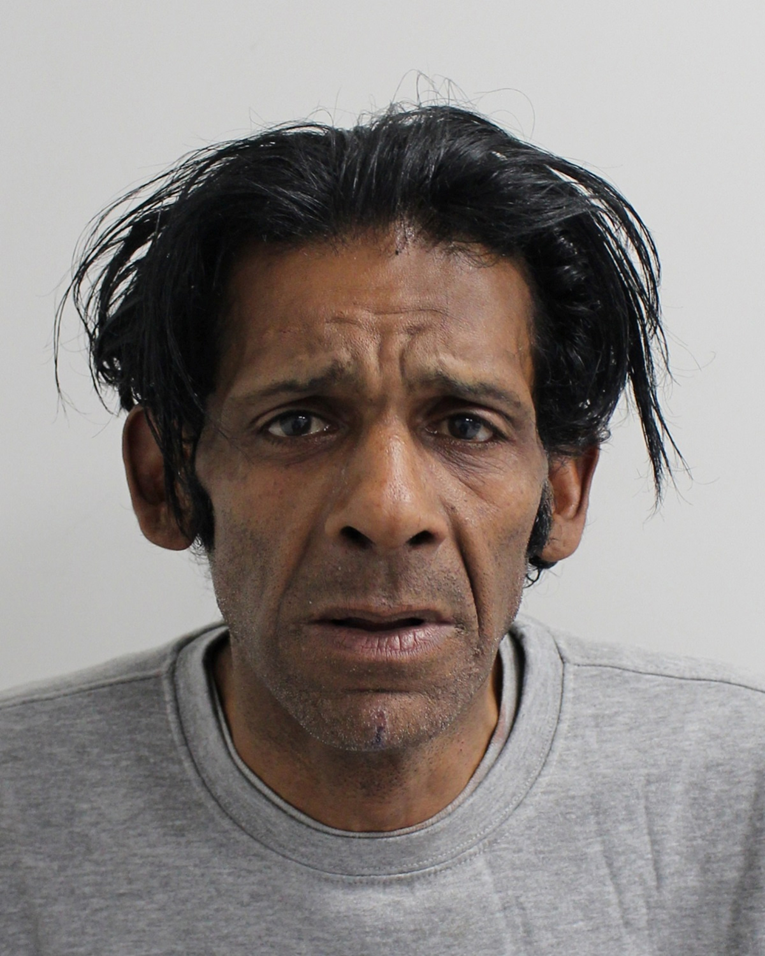 Prebio umirovljenika do smrti i uzeo mu pitu u Londonu. Dobio je doživotni zatvor