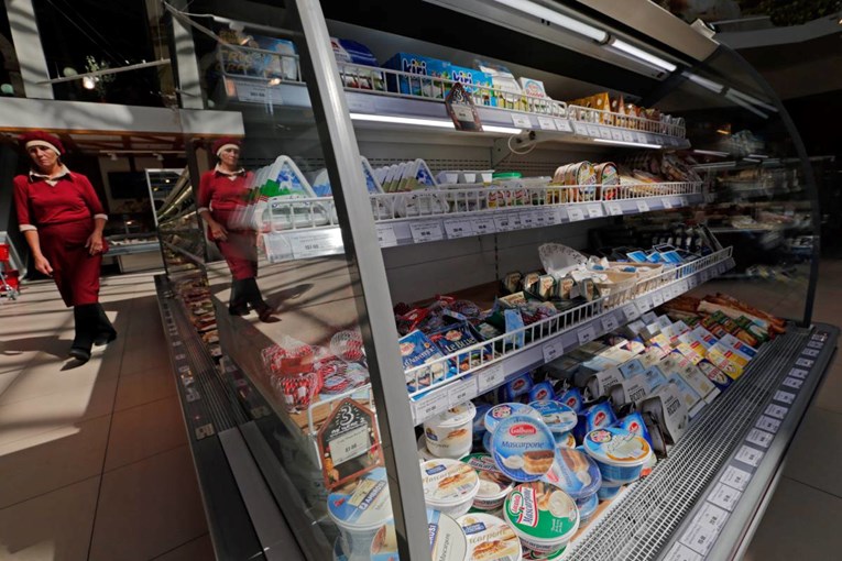 Kina od sutra uvodi visoke carine na mliječne proizvode iz EU-a