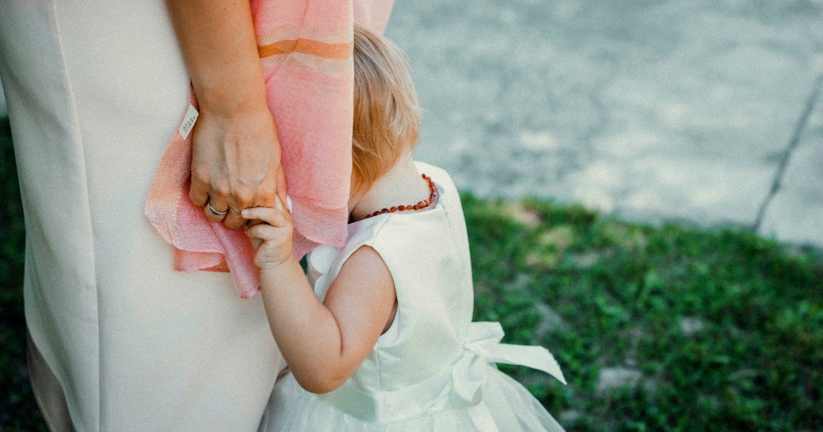 Kako pomoći djeci da se oslobode sramežljivosti: Donosimo četiri učinkovita savjeta