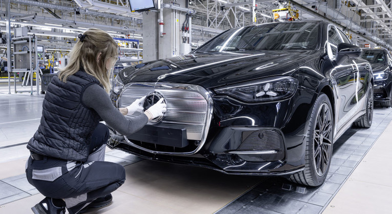 Mercedes-Benz udvostručuje pogon u Mađarskoj: kreće proizvodnja električne C-klase