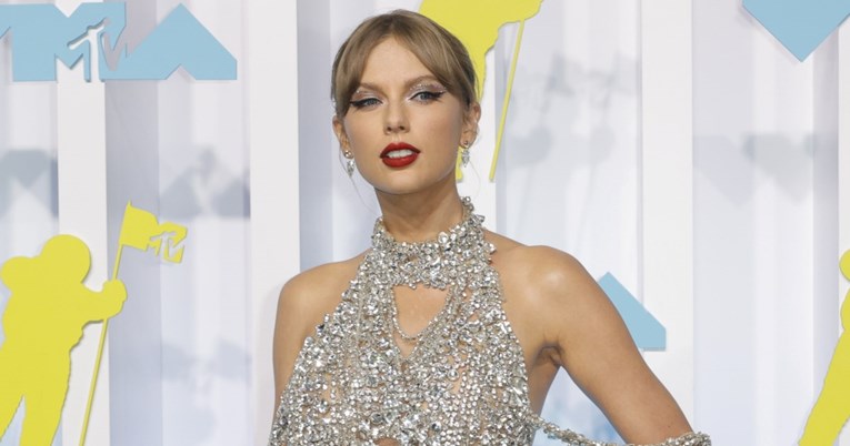 Prva u povijesti: Taylor Swift zauzela svih top 10 mjesta Billboardove liste