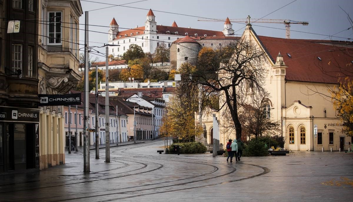 Slovačka produljila izvanredno stanje zbog pandemije do 19. ožujka