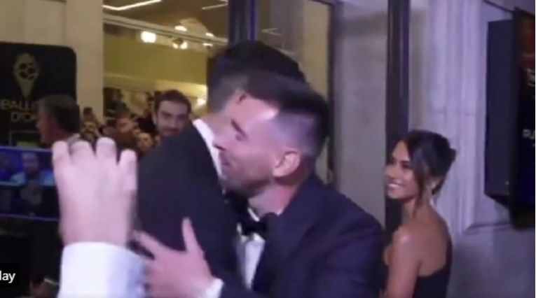 Đoković se pojavio na dodjeli Zlatne lopte i naletio na Messija. Pogledajte reakciju