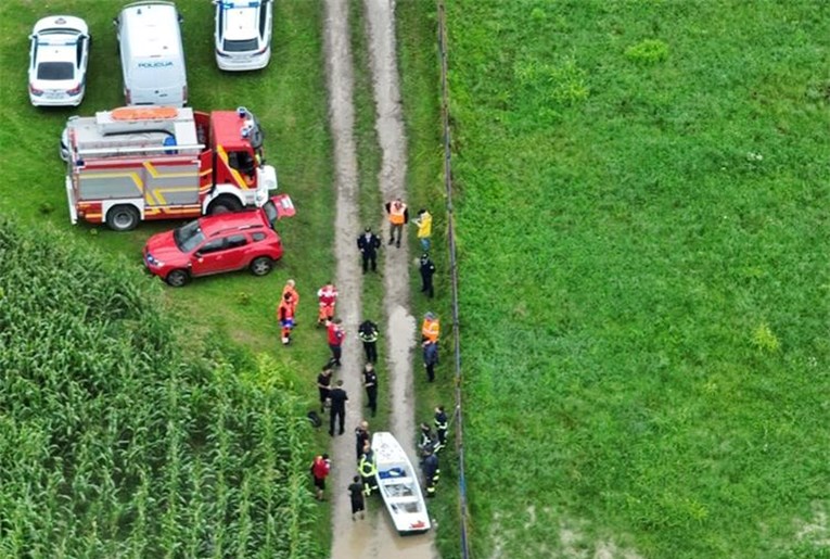 Migranti u nabujaloj Savi u 5 ujutro dozivali pomoć, spasili ih policajci