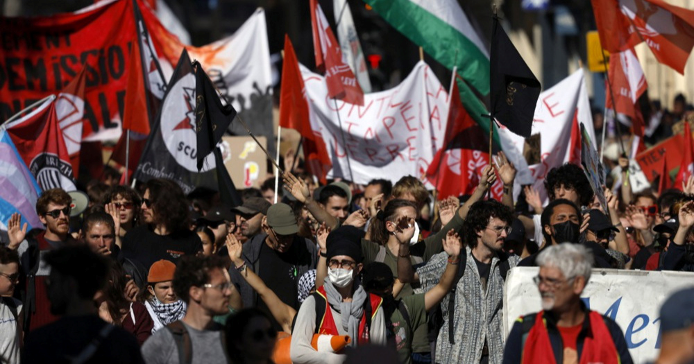 FOTO Prosvjedi diljem Francuske. Deseci tisuća ljudi izašli na ulice