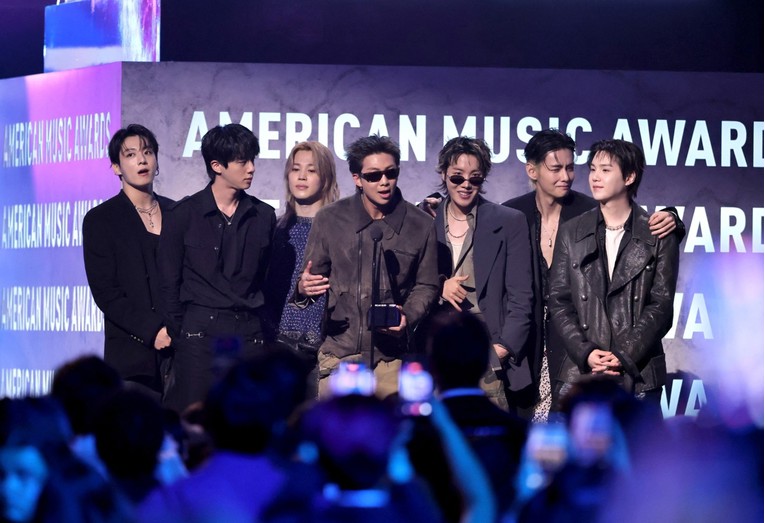 BTS trijumfirao na American Music Awardsu, Taylor Swift bez ijedne nagrade