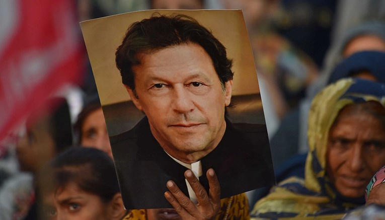 Uhićenje bivšeg pakistanskog premijera je protuzakonito, kaže Vrhovni sud
