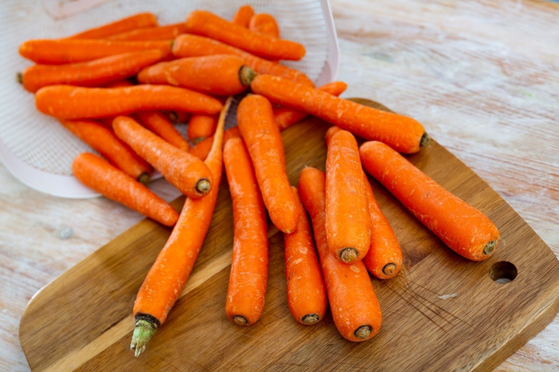Ne bacajte smežurane mrkve, spasite ih. Jednostavan trik vraća im svježinu