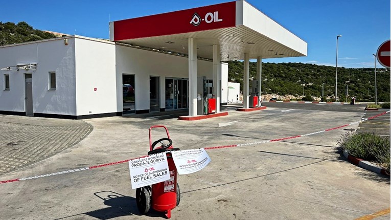 FOTO Zatvoreno još benzinskih diljem Hrvatske