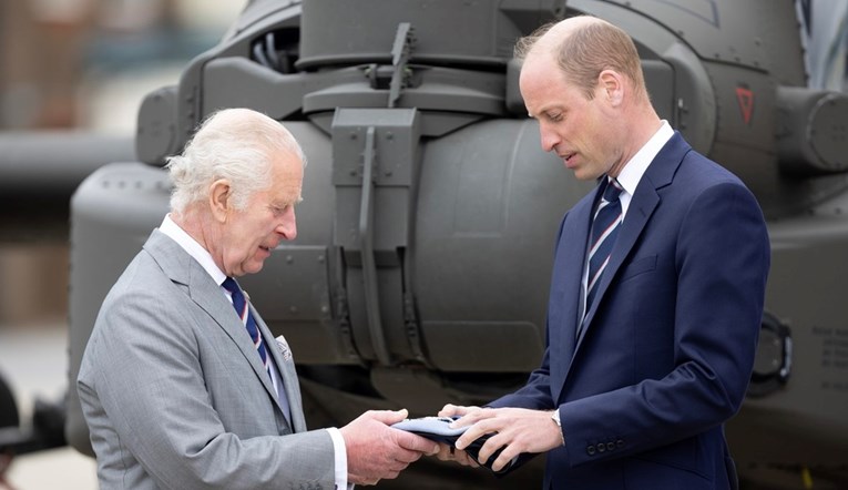 Britanski kralj Charles predao visoku vojnu titulu sinu Williamu