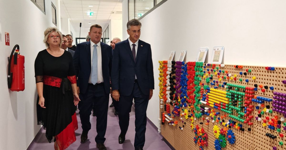 Plenković na otvorenju vrtića u Virovitici. "Projekt vrijedi pet milijuna eura"