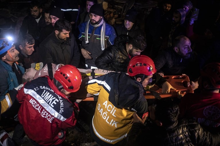 FOTO Prve slike iz razrušenog turskog grada, traje spašavanje zatrpanih