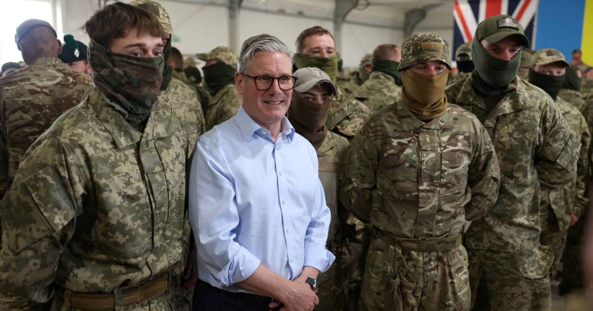 Starmer: Razmatramo slanje vojnika u Ukrajinu