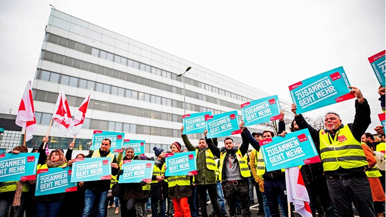 Val štrajkova u Njemačkoj. Poslodavci traže zakonsko ograničenje prava na štrajk