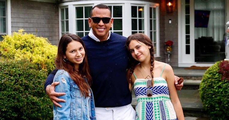 Alex Rodriguez želi da J. Lo i dalje bude u životima njegovih kćeri