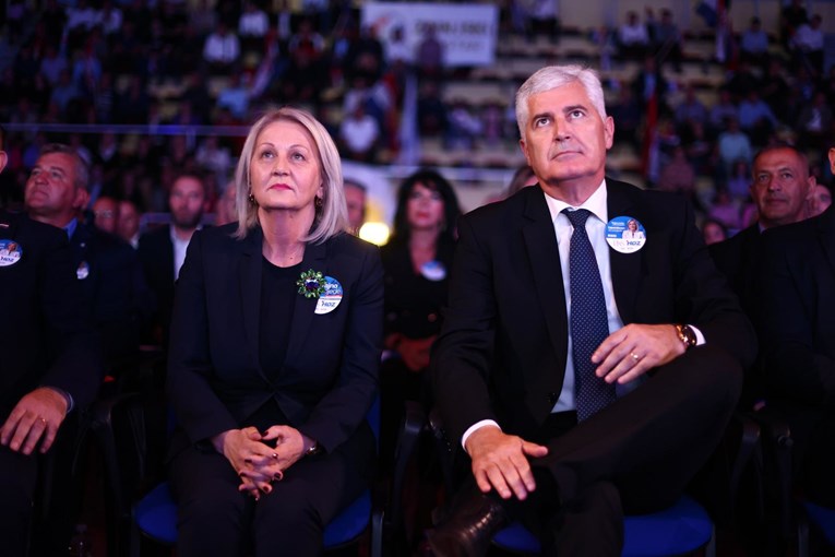 Čović, Krišto, Grlić Radman čestitali Dan državnosti BiH