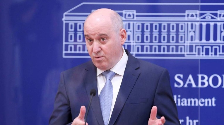 Bačić: Na koalicijskom sastanku nije bilo riječi o rekonstrukciji vlade