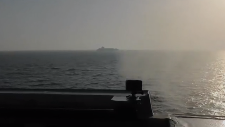 Američki marinci zauzeli iranski brod u Hormuzu. Stigla reakcija Kine