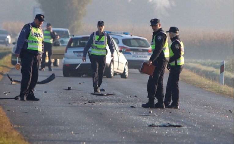 VIDEO Kod Koprivnice se sudarili auto i kamion, jedna osoba ozlijeđena