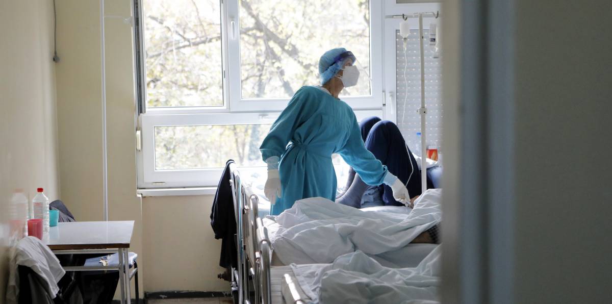U Srbiji najteži dan od početka pandemije. 4994 nova slučaja, na snazi nove mjere