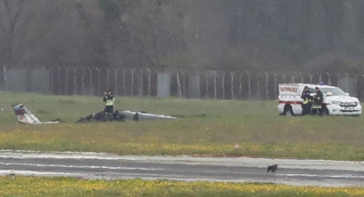 U Puli se srušio mali avion, eksplodirala kabina. Poginuo njemački bračni par