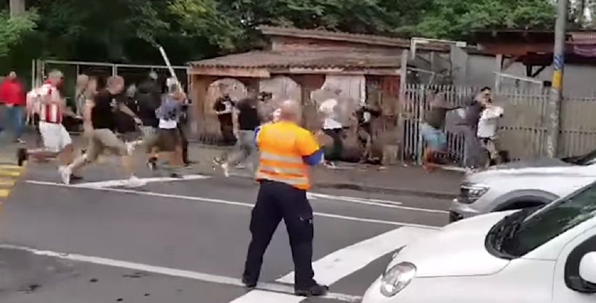 Detalji divljanja Delija: Policajac pucanjem spasio narkomana da ga ne ubiju