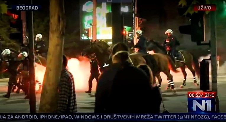 Kaos u Beogradu: Ratno stanje na ulicama, krvavi ljudi ležali na cesti