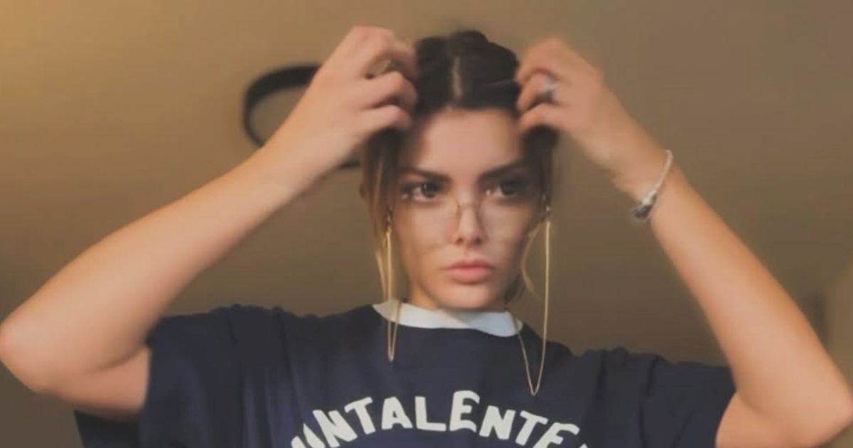 Ella Dvornik novom majicom poslala poruku hejterima