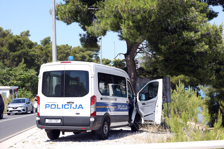 Policajac se posvađao u prometu pa iz službenog pištolja ispalio hitac u zrak