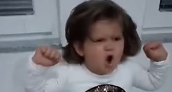 VIDEO Četverogodišnja Iva zapjevala Motore Divljih jagoda i rasturila izvedbom