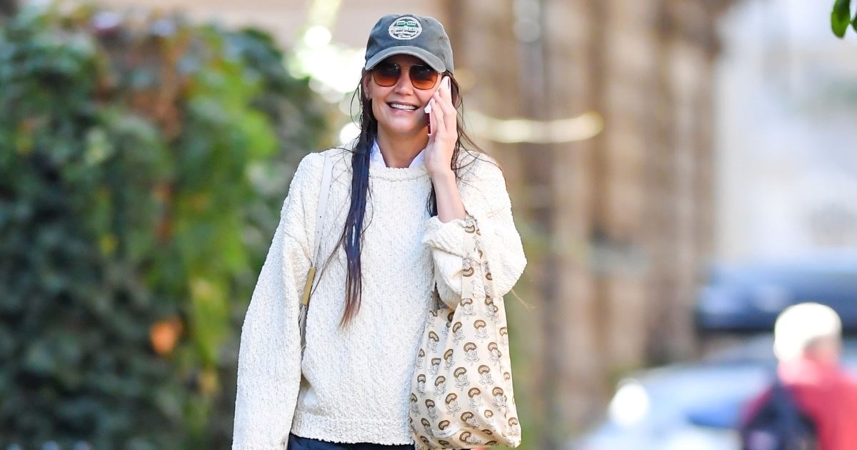 Katie Holmes prošetala se u hlačama koje će se nositi ove jeseni